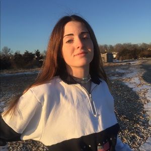 Meet your Posher, Chloe